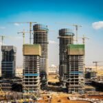 مشروع عقاري تحت الإنشاء يعبّر عن فسخ العقد عند إخلال المطور